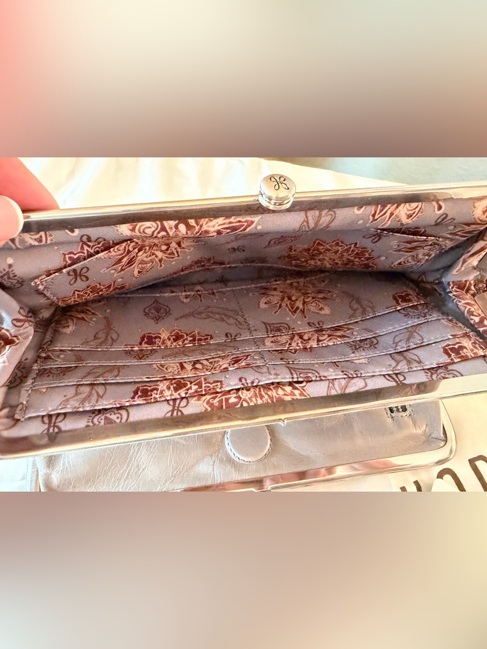 HOBO Beautiful Driftwood shade Leather Tote with Matching Clutch - Picture 16 of 16